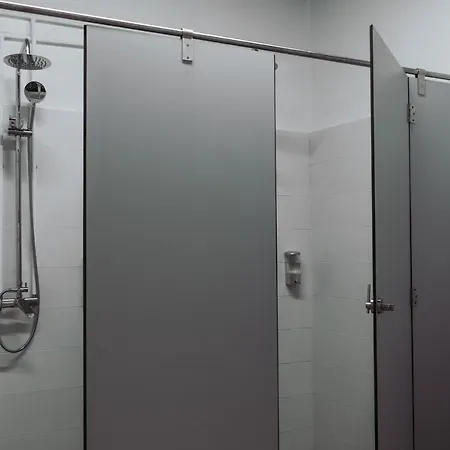 Middle Point Ostello Sardoal