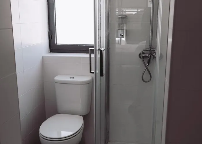 Hostel Middle Point Sardoal